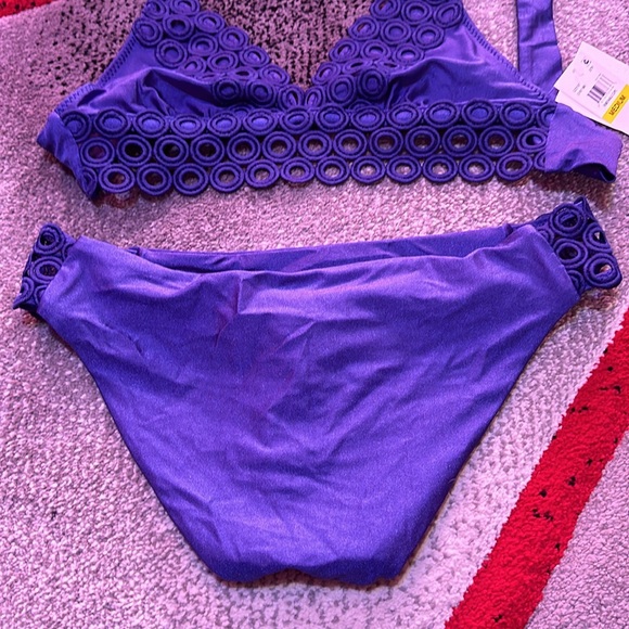 NWT Becca Swimsuit - Picture 4 of 9